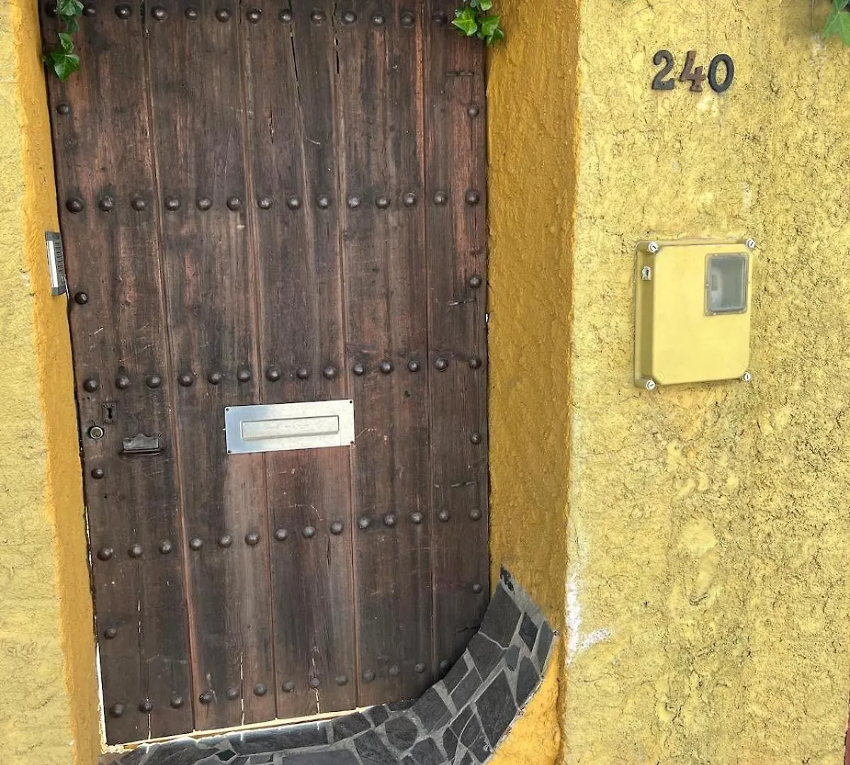 Malaga Manhattan ألاورين ذي ر تورّي