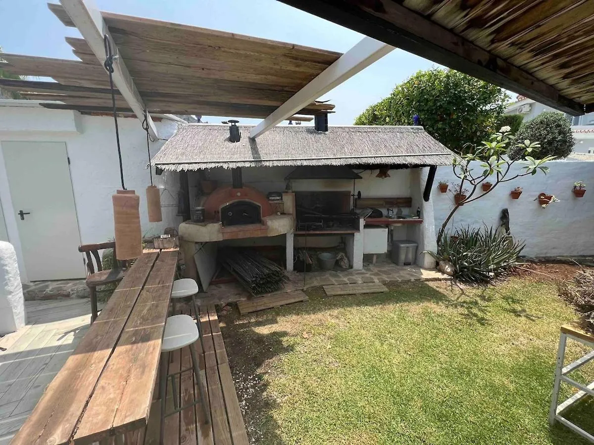 Malaga Manhattan ألاورين ذي ر تورّي 0*,